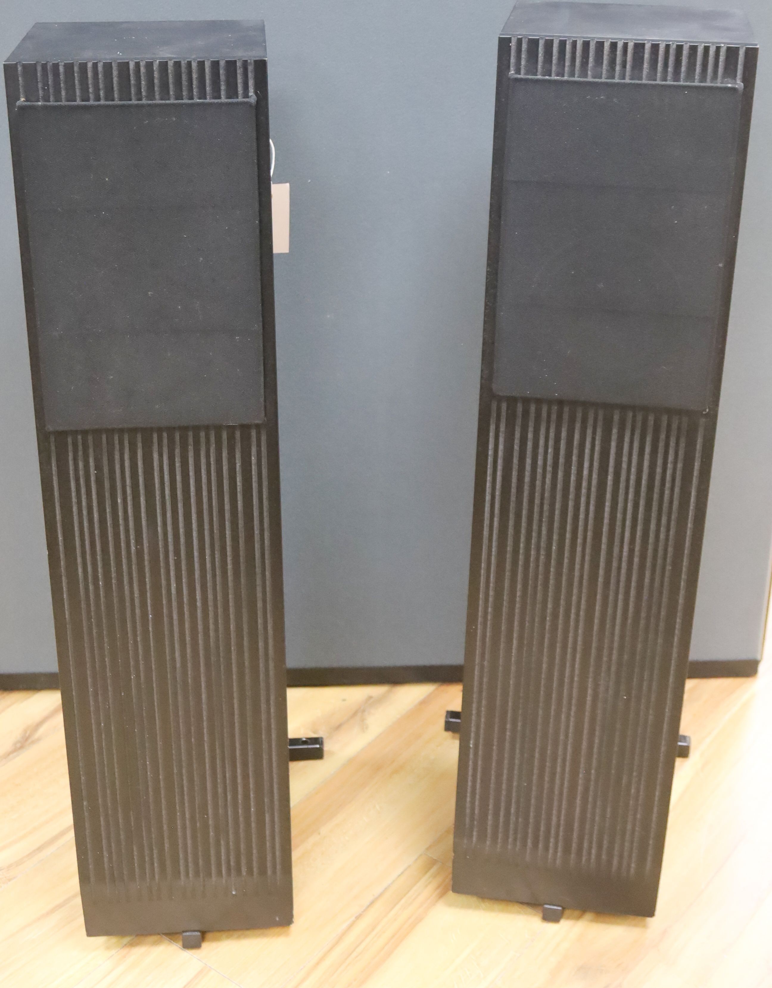 Rega ELA Loudspeakers (Pair) + spikes.